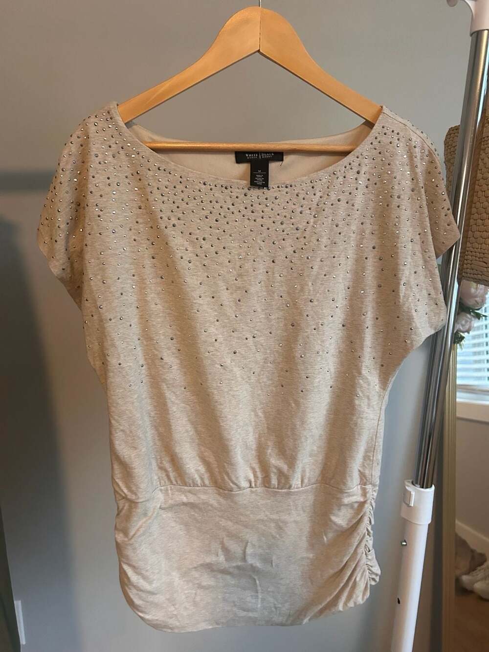 White House Black Market Embellished Rhinestone Ruched Side Short Sleeve Tee